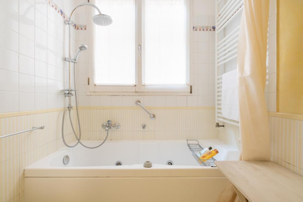 Casa Ilaria Bed & Breakfast Bolonya Dış mekan fotoğraf