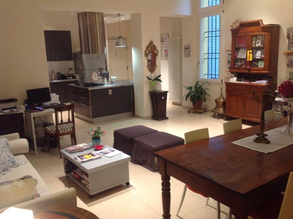 Casa Ilaria Bed & Breakfast Bolonya Dış mekan fotoğraf