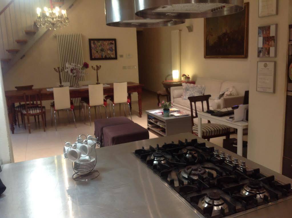Casa Ilaria Bed & Breakfast Bolonya Dış mekan fotoğraf